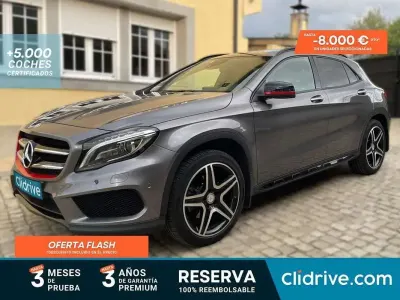 Usado Mercedes GLA220 AMG line 170 CV (125 kW) 2015 Gris SUV