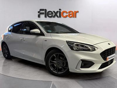 Usado Ford Focus ST-Line 120 CV (88 kW) 2021 Blanco Berlina