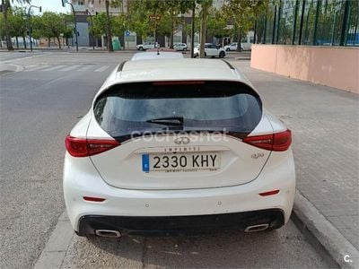 Infiniti Q30