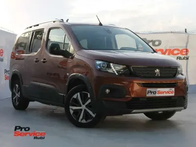 Usado Peugeot Rifter GTi 131 CV (96 kW) 2021 Marrón Monovolumen