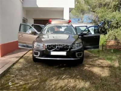 Usado Volvo XC70 Momentum 163 CV (119 kW) 2012 Negro Familiar