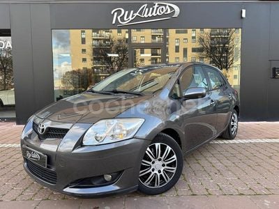 Azul Usado 2007 Toyota Auris Luna Berlina | 6999 € (Un poco caro)