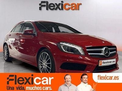 Usado Mercedes A180 AMG line 109 CV (80 kW) 2015 Rojo