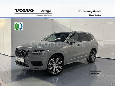 Gris / plata Usado 2024 Volvo XC90 Core SUV | 63.990 € (Caro)