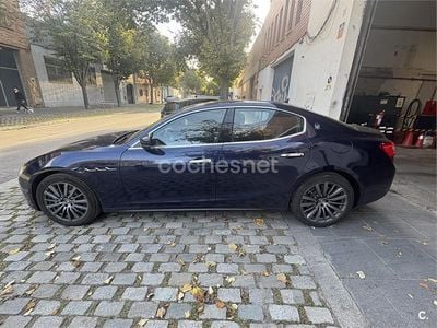 Usado Maserati Ghibli GranLusso 275 CV (202 kW) 2017 Azul Berlina