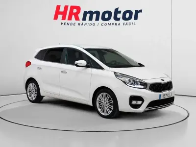 Usado Kia Carens 136 CV (100 kW) 2018 Blanco Monovolumen
