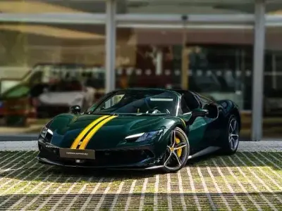 Usado Ferrari 296 830 CV (610 kW) 2025 Verde metalizado