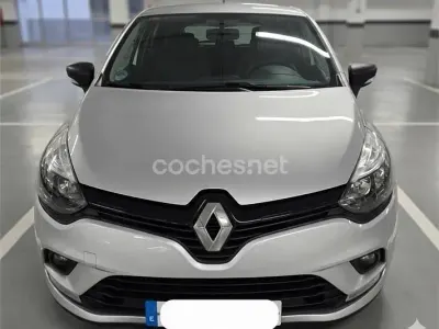 Usado Renault Clio IV Business 75 CV (55 kW) 2019 Gris / plata Berlina