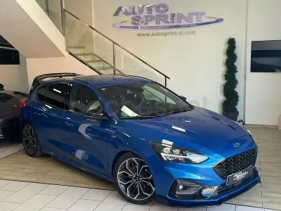 Usado Ford Focus ST-Line 120 CV (88 kW) 2018 Azul Berlina