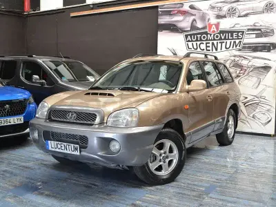Usado Hyundai Santa Fe GLS 112 CV (82 kW) 2002 Marrón SUV