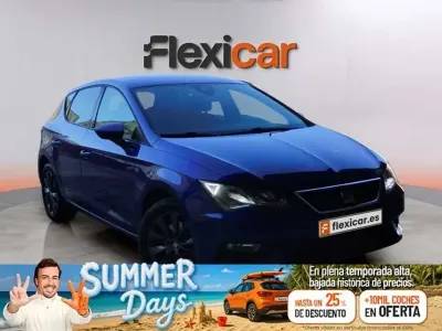 Usado Seat Leon ST Style 131 CV (96 kW) 2019 Azul Familiar