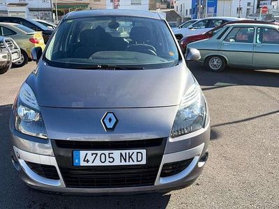 Usado Renault Grand Scénic III 131 CV (96 kW) 2010 Gris Monovolumen
