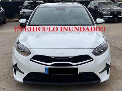 Blanco Usado 2023 Kia Ceed Utilitario | 6500 €