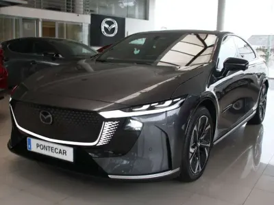 Nuevo Mazda 6e Takumi-Line 189 kW (257 CV) 2026 Gris Berlina
