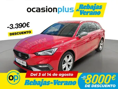 Usado Seat Leon FR 130 CV (95 kW) 2022 Rojo Familiar