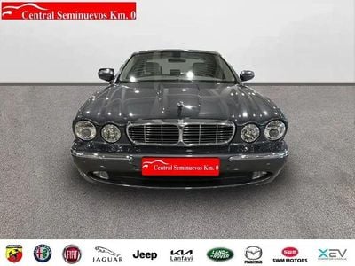 Usado Jaguar XJ6 Executive 207 HP (152 kW) 2006 Cinzento Sedan