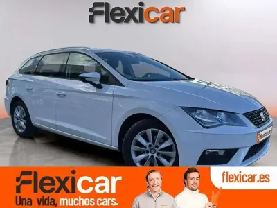 Usado Seat Leon ST Style 116 CV (85 kW) 2019 Blanco Familiar