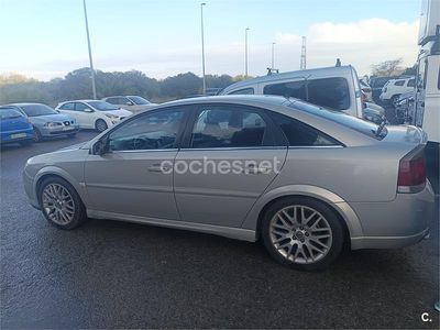 Usado Opel Vectra Sport 122 CV (89 kW) 2006 Gris / plata Berlina