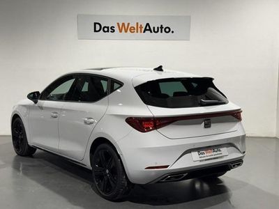 Blanco Usado 2025 Seat Leon FR Utilitario | 33.900 €