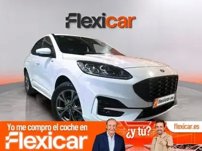 Usado Ford Kuga ST-Line 225 CV (165 kW) 2022 Blanco SUV