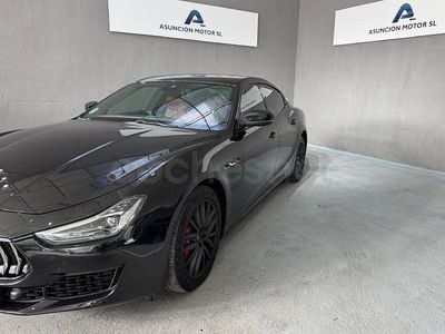 Usado Maserati Ghibli GranLusso 275 CV (202 kW) 2018 Negro Berlina