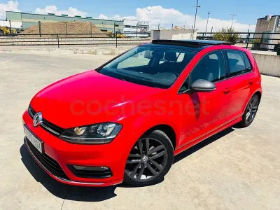 Usado VW Golf VII Sportline 105 CV (77 kW) 2014 Rojo Berlina