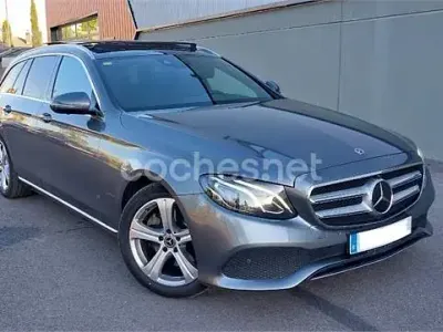 Usado Mercedes E220 194 CV (142 kW) 2018 Gris / plata Familiar