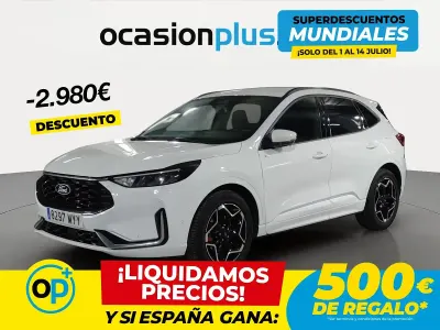 Usado Ford Kuga ST-Line X 180 CV (132 kW) 2025 Blanco SUV