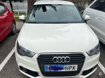 Blanco Usado 2013 Audi A1 Attraction Berlina | 9400 € (Super precio)
