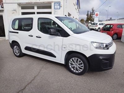 Usado Citroën Berlingo Feel 102 CV (75 kW) 2020 Blanco Monovolumen