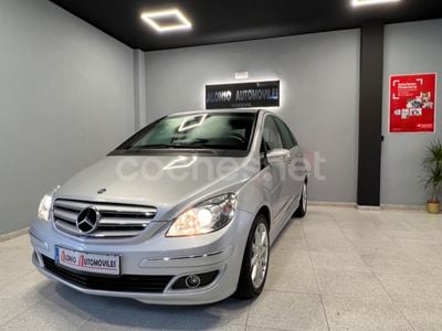 Mercedes B180
