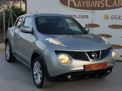 Usado Nissan Juke Shiro 117 CV (86 kW) 2012 Gris / plata SUV