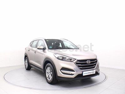 Usado Hyundai Tucson 115 CV (84 kW) 2016 Gris / plata SUV