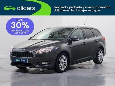 Usado Ford Focus Trend+ 120 CV (88 kW) 2017 Gris Familiar