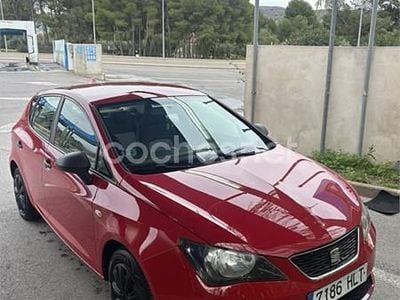 Usado Seat Ibiza Copa 90 CV (66 kW) 2012 Rojo Berlina