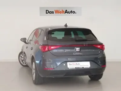 Usado Seat Leon Style 150 CV (110 kW) 2024 Gris