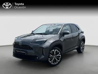 Usado Toyota Yaris Cross Style 116 CV (85 kW) 2023 Gris / plata SUV