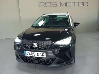 Usado Seat Arona Style 116 CV (85 kW) 2025 Negro SUV