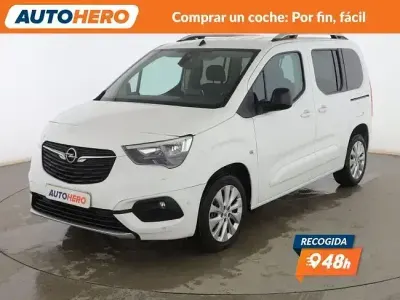 Usado Opel Combo Innovation 100 CV (73 kW) 2020 Blanco Monovolumen