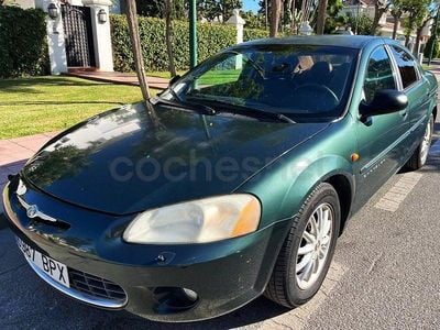 Usado Chrysler Sebring 140 CV (102 kW) 2001 Verde Berlina