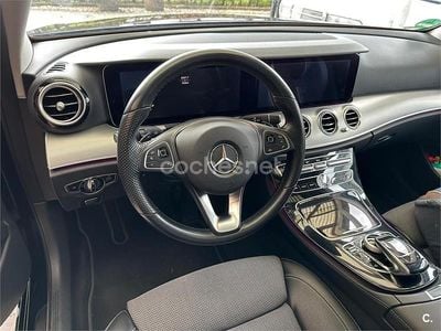 Usado Mercedes E220 194 CV (142 kW) 2017 Negro Familiar