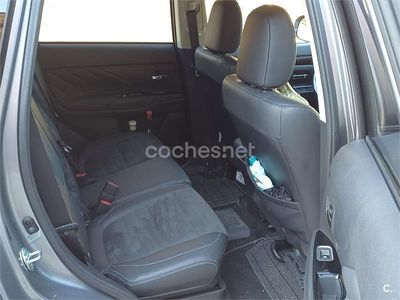 Mitsubishi Outlander P-HEV