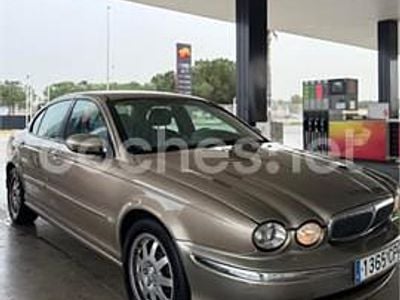 Usado Jaguar X-type Executive 130 CV (95 kW) 2003 Beige Berlina