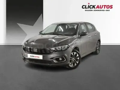 Usado Fiat Tipo City Life 100 CV (73 kW) 2023 Gris / plata Berlina