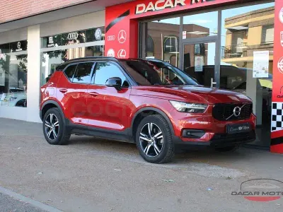 Usado Volvo XC40 R-Design 190 CV (139 kW) 2018 Rojo SUV