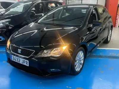 Usado Seat Leon ST Style 110 CV (80 kW) 2016 Negro Familiar