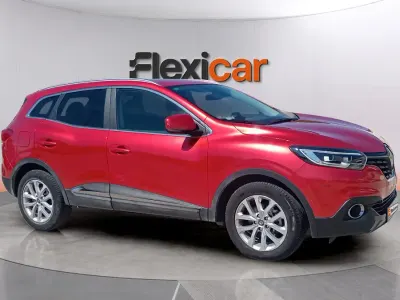Usado Renault Kadjar LIMITED 131 CV (96 kW) 2018 Rojo SUV