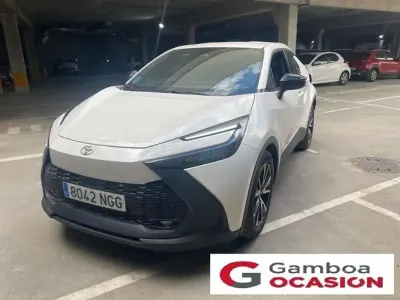 Usado Toyota C-HR Advance 140 CV (102 kW) 2025 Blanco SUV