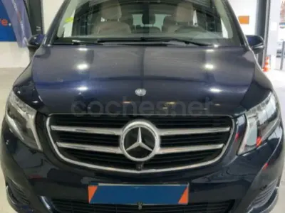 Usado Mercedes V250 Exclusive 204 CV (150 kW) 2018 Azul Monovolumen