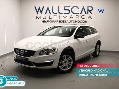 Usado Volvo V60 CC Momentum 150 CV (110 kW) 2016 Blanco Familiar